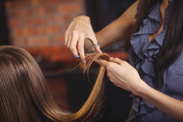 В Прикамье обсуждаются условия открытия парикмахерских
