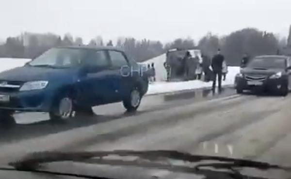 В Пермском крае перевернулся пассажирский автобус