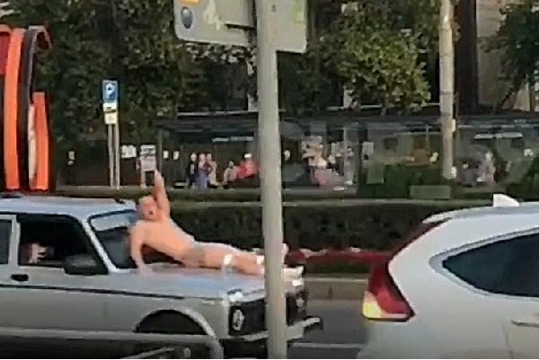 ГИБДД оштрафовала участников «голого автопробега» центре в Перми