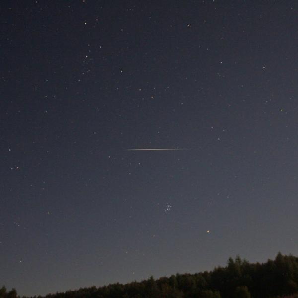В Перми на ночном небе были замечены спутники Илона Маска