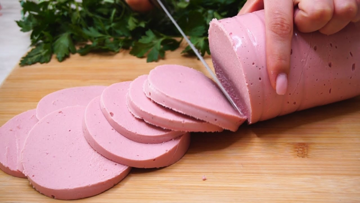 Мясокомбинат «Кунгурский» оштрафован за качество колбасы