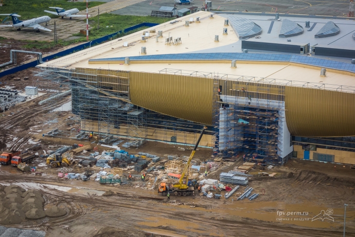 Фотограф Липин Илья в блоге опубликовал снимки строящегося аэропорта Перми. 