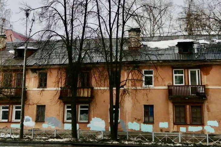 На крышах 42 домов в Кировском районе Перми не убран снег и лёд