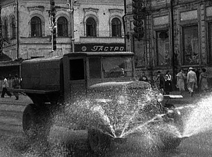 Молотов (Пермь). Перекресток ул. Ленина и ул. Карла Маркса (Сибирская). 1956-1957