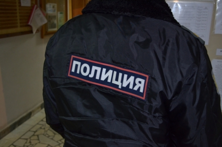 Больная коронавирусом пермячка закрылась от врачей в квартире