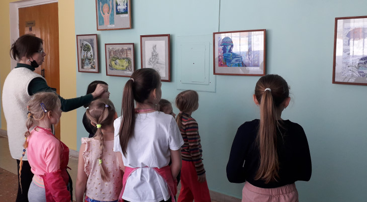 Работы участников конкурса «За чистую воду!» размещены на городской выставке