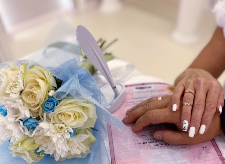 Всего в Перми в сентябре было зарегистрировано 2,5 тысячи браков.