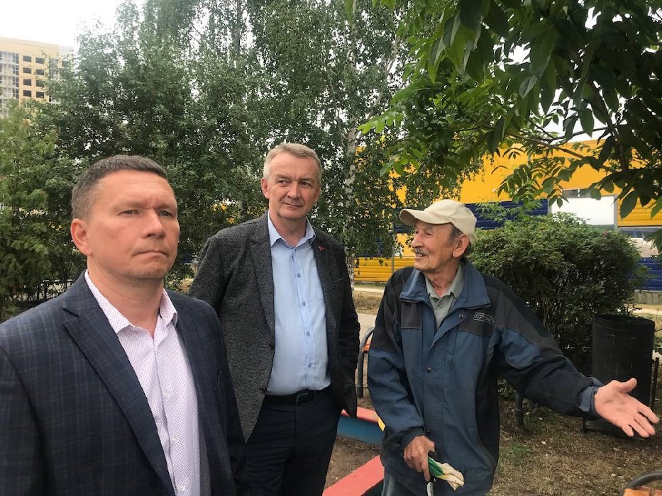 Мэр Перми продлил контракт главе Дзержинского района Александру Стяжкину