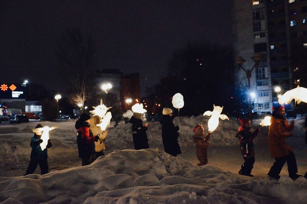 В центре Перми пройдет шествие с большими святящимися куклами