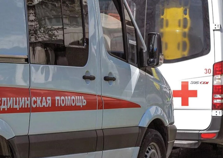 В Перми машина скорой помощи на перекрёстке сбила 16-летнюю девочку