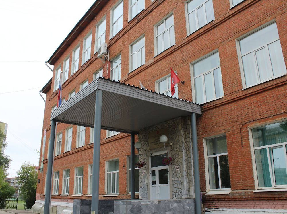Прокуратура проверит информацию о трещинах в пермской школе