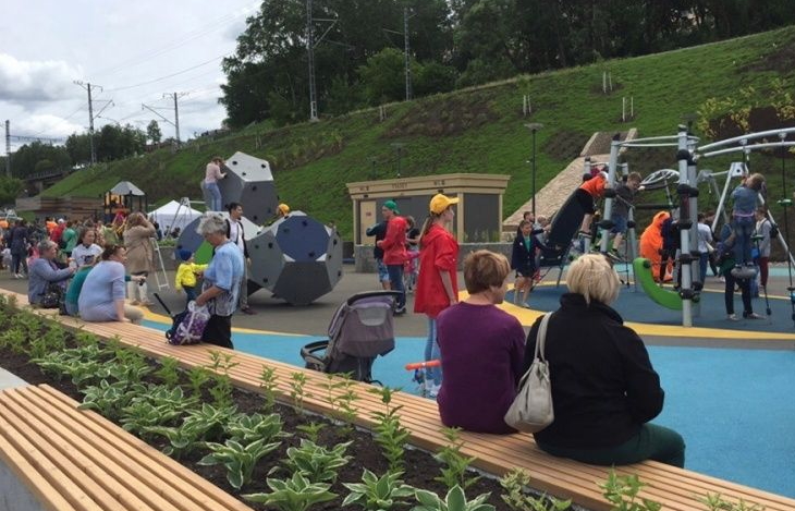 Площадка на набережной