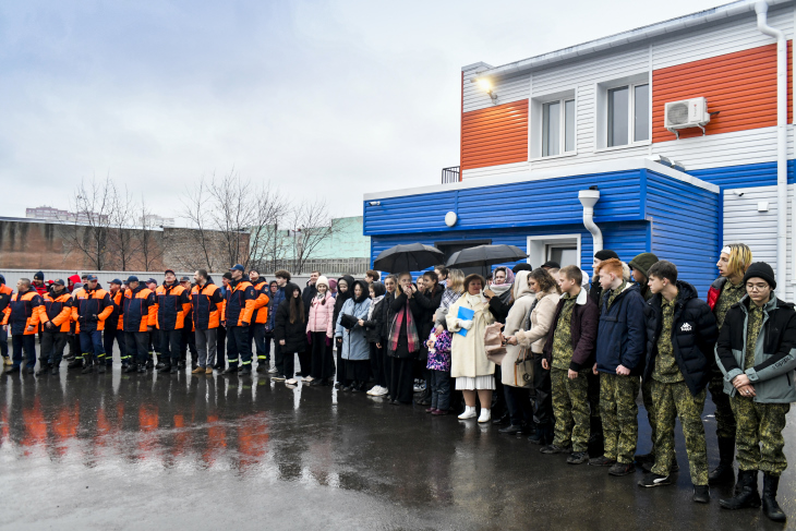 Педагоги Перми собрали гуманитарную помощь для жителей ЛНР и ДНР