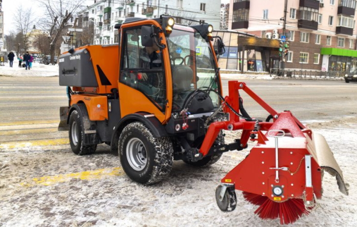 В Перми подрядчики купили 60 новых снегоуборочных машин
