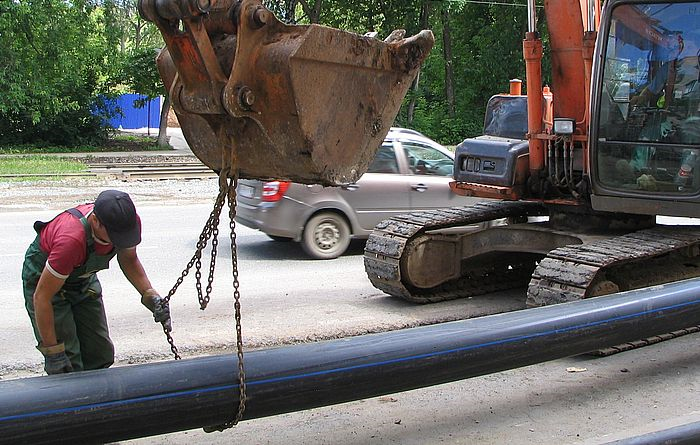 «НОВОГОР» реконструирует дворовые и межквартальные водопроводы 