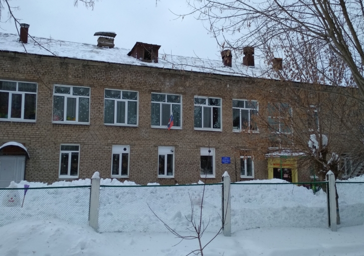 В Верещагино снег с крыши детсада упал на ребенка
