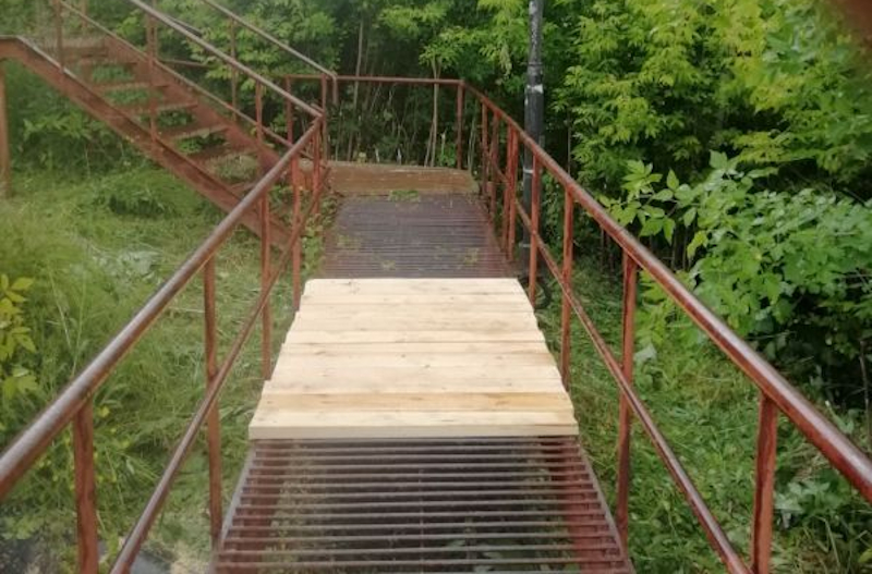 В Перми восстановили лестницу у места крушения «Боинга»