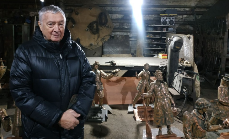 Пермский Театр-Театр восстановил утраченные скульптуры на фонарях