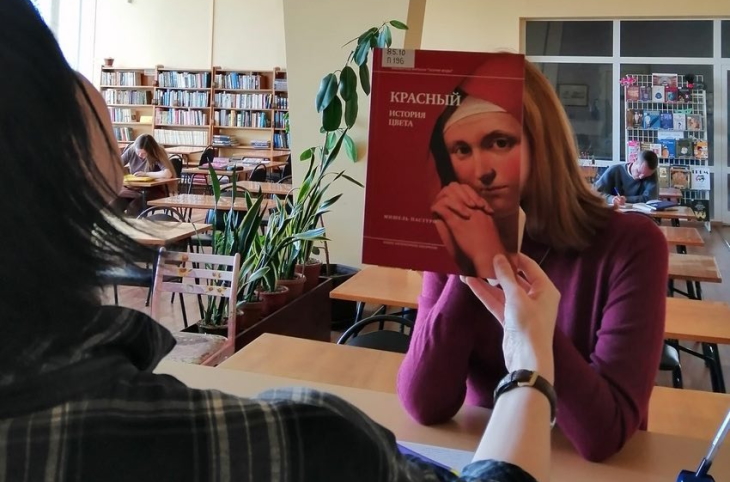 Пермские библиотекари стали букфейсерами