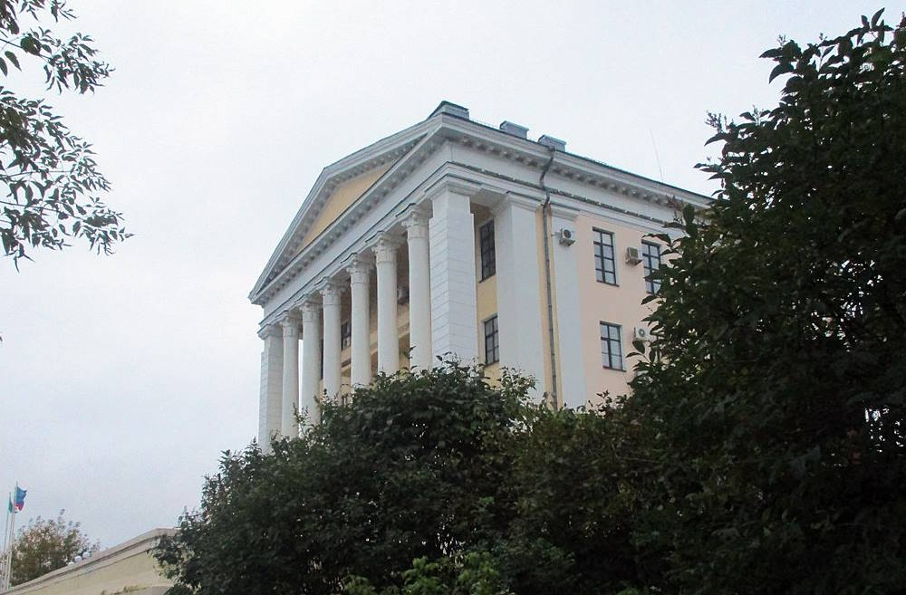 С фасада исторического здания на берегу Камы уберут кондиционеры