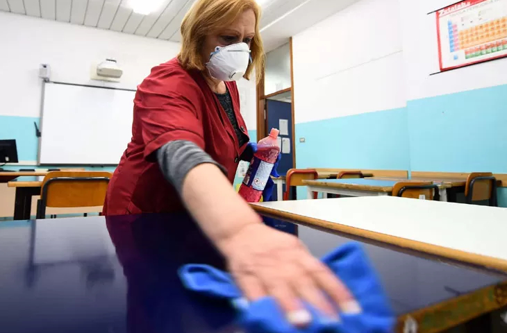 Больные коронавирусом выявлены в 35 школах Пермского края
