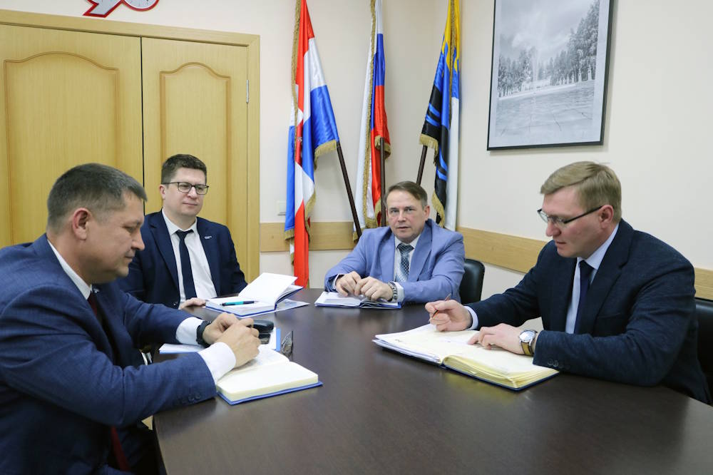 Новый руководитель пермского филиала «Россети Урал» Сергей Старков и глава Чернушинского округа Артем Трушков обсудили вопросы взаимодействия 