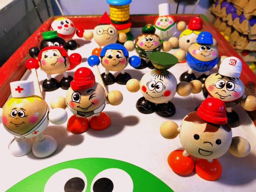 Игрушки