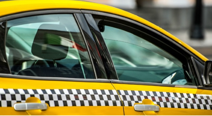 У 27% пермских таксистов пассажиры просили номер телефона