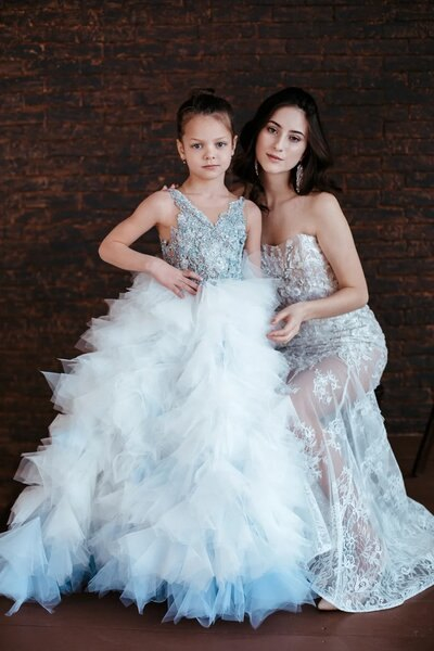 На один наряд уходит до 100 часов работы.