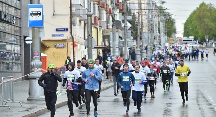 В забеге в центре Перми приняли участие более 2 тыс. человек