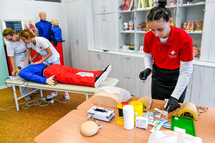 В школах Перми начали работу медицинские классы