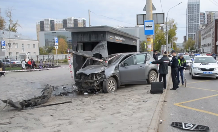 Сбившего людей на остановке водителя приговорили к 3,5 годам колонии-поселения