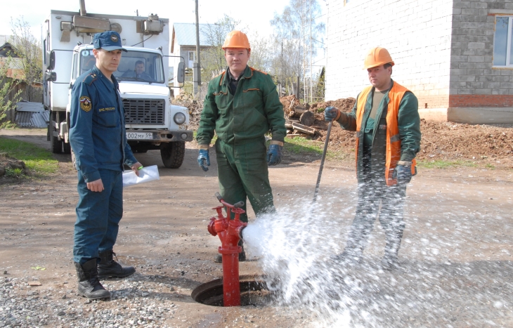 Специалисты «НОВОГОР-Прикамье» совместно с сотрудниками МЧС завершили проверку пожарных гидрантов 