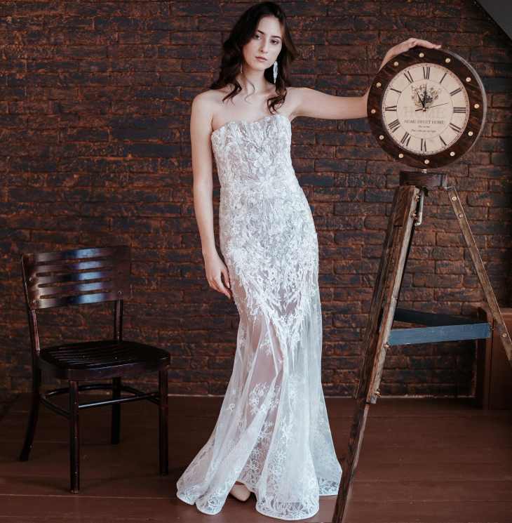 На один наряд уходит до 100 часов работы.