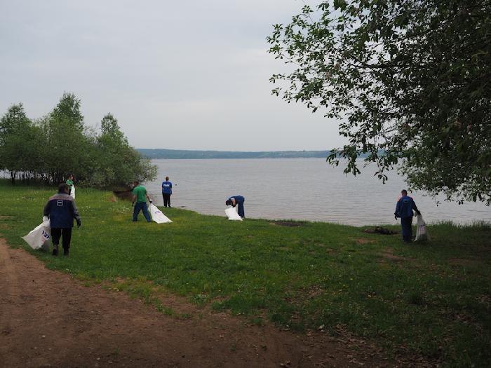Общественные активисты начали проект по очистке берегов реки Васильевки 