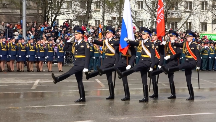 Парад в День Победы пройдет на Октябрьской площади, концерт - на эспланаде