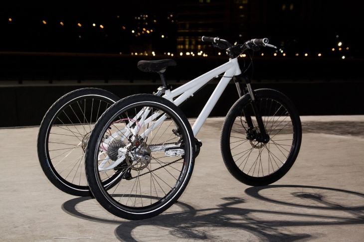 Пермяк разработал устройство, превращающее обычный велосипед в трехколесный