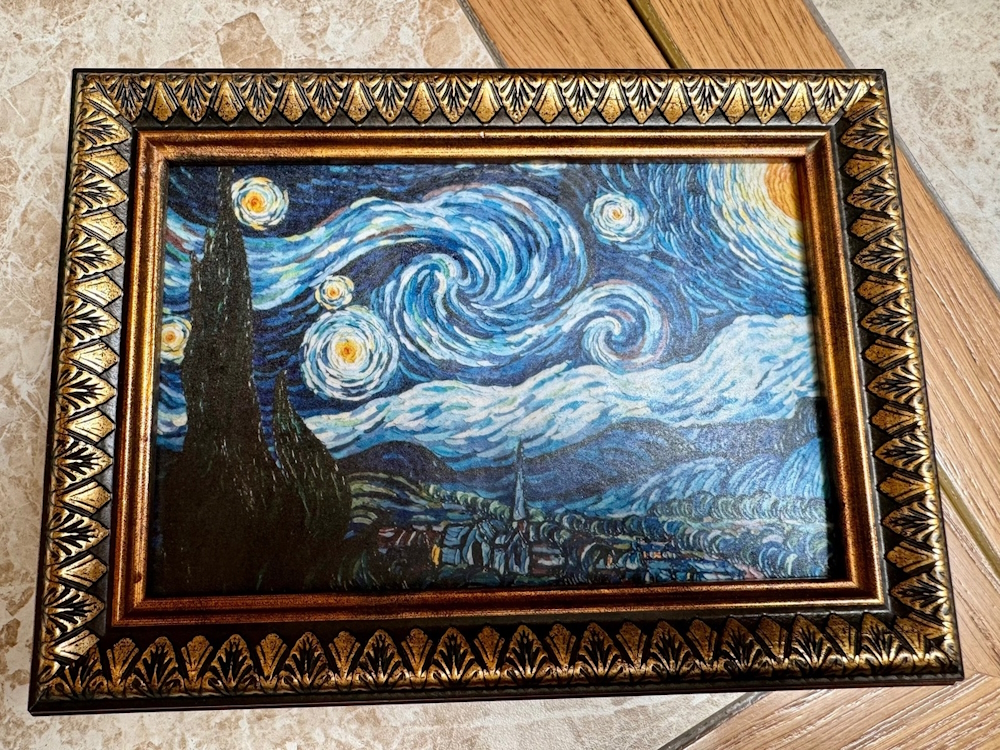 В пермском кафе создали съедобную картину Ван Гога