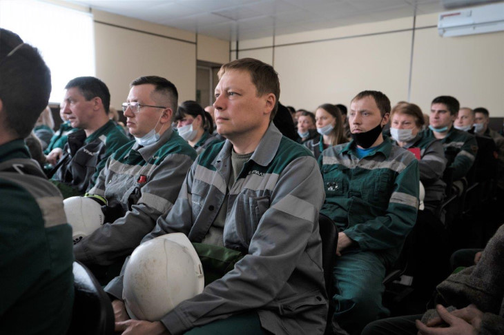 На «Азоте» прошли встречи директора с трудовым коллективом