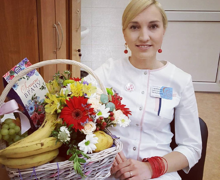 Активистка профсоюза врачей получила выговор за букет цветов