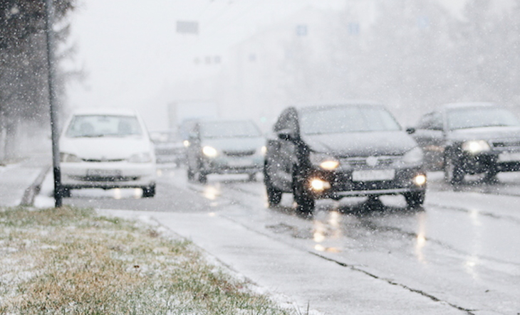 Местами по краю возможно налипание мокрого снега.
