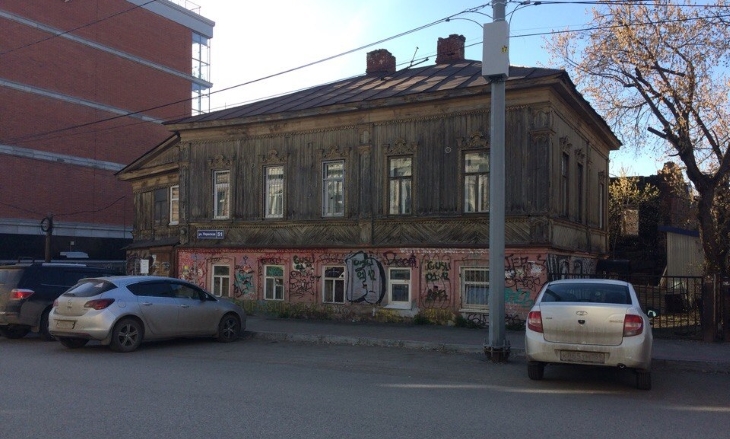 100 волонтеров будут ремонтировать старый дом в центре Перми