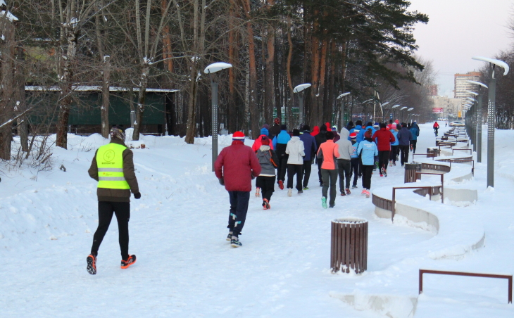 Участники соберутся в Черняевском лесу и пробегут вдоль парка. 