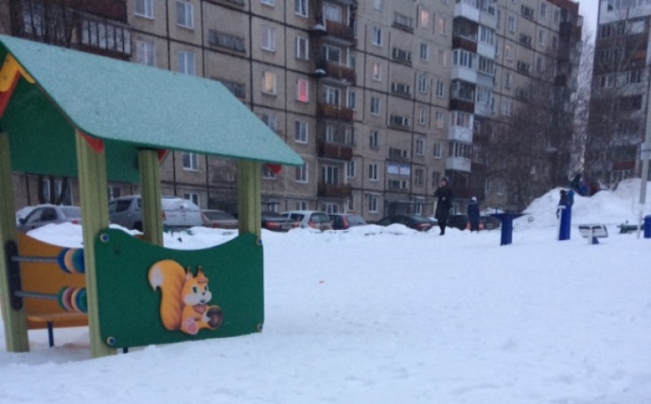  За что родители критикуют новые детские площадки