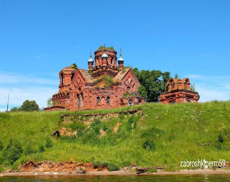 Пять малоизвестных заброшенных мест в Пермском крае, которые сохранили свою архитектуру и историю