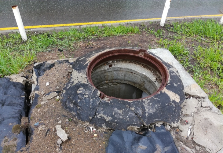 С начала года с колодцев «НОВОГОРа» похитили более 220 крышек