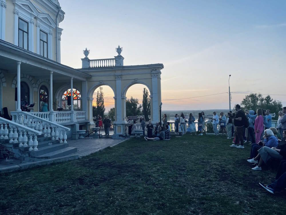 Разрушающиеся пристройки к «Дому Мешкова» хотят изъять из частной собственности