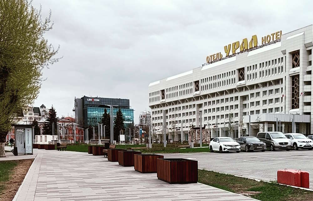 В центре Перми началась подготовка к мобильному озеленению