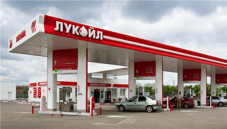 Летом пермские автомобилисты смогут получить повышенный кешбэк на заправках «ЛУКОЙЛ»